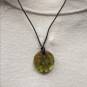 FASHION RESIN NECKLACE Round Disk Gold Floral Emb
